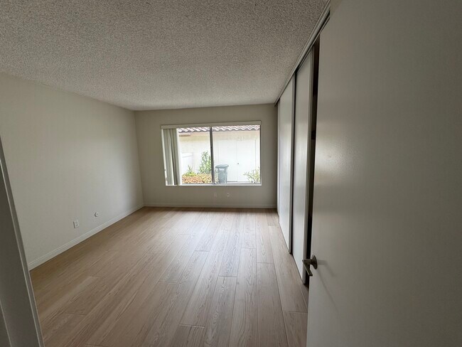 Foto del edificio - 322 Volney Ln