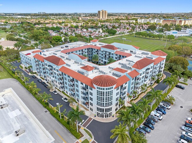 Miami FL apartments For Rent | Paraiso at Fountain Square Luxury Apartments | Apartments near FIU - Paraiso at Fountain Square