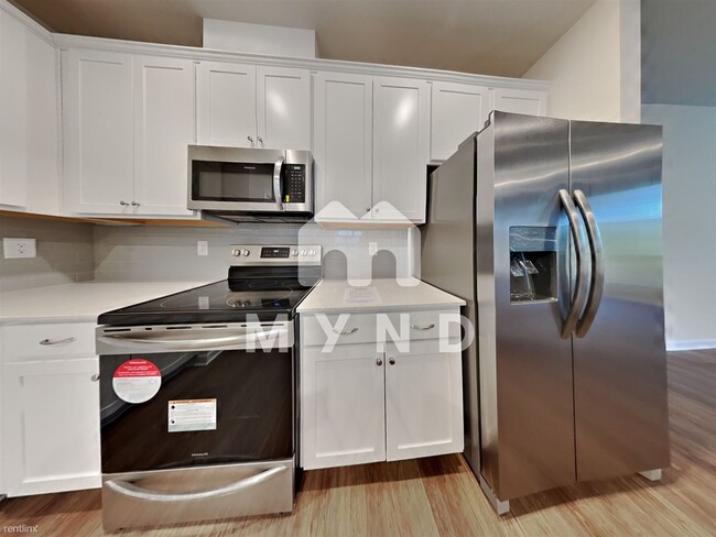 Foto del edificio - 3 br, 2.5 bath Townhome - 121 Eagle Chase Dr