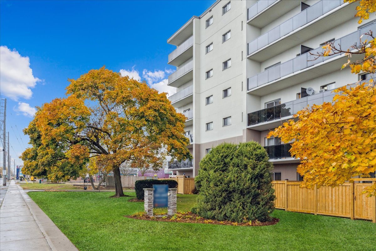 Princess Anne Apartments 1221 Simcoe St N Oshawa, ON