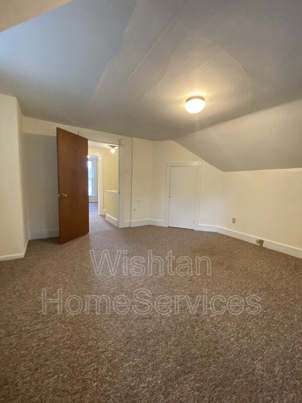 Building Photo - 525 S Lafayette St