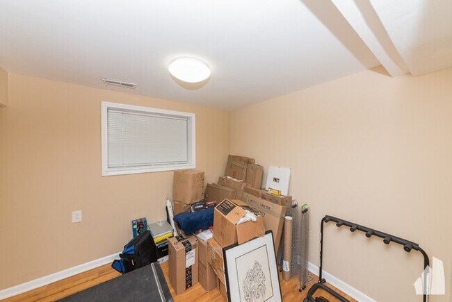 Building Photo - 5454 N Ashland Ave