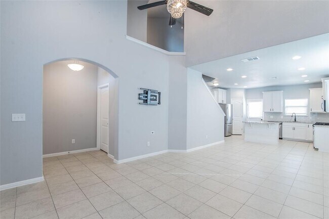 Foto del edificio - 921 Medina Wy