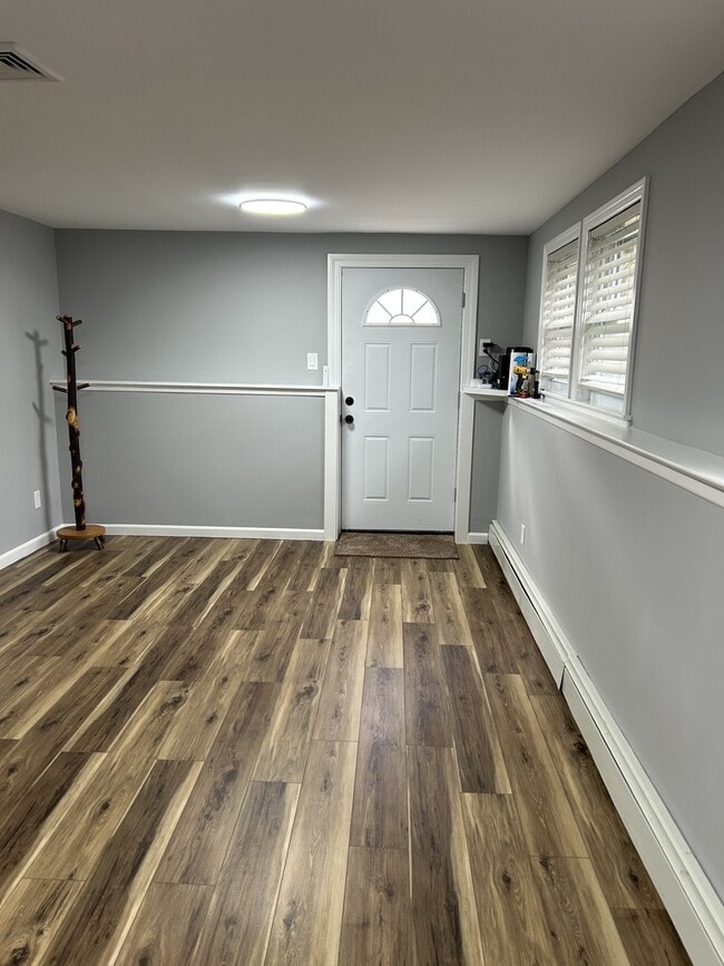 Foto del edificio - 47 Sequoia Dr