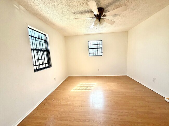 Foto del edificio - 710 Fields St