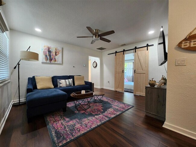 Foto del edificio - 618 S Crest Ave