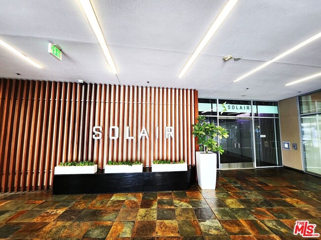 Building Photo - 3785 Wilshire Blvd