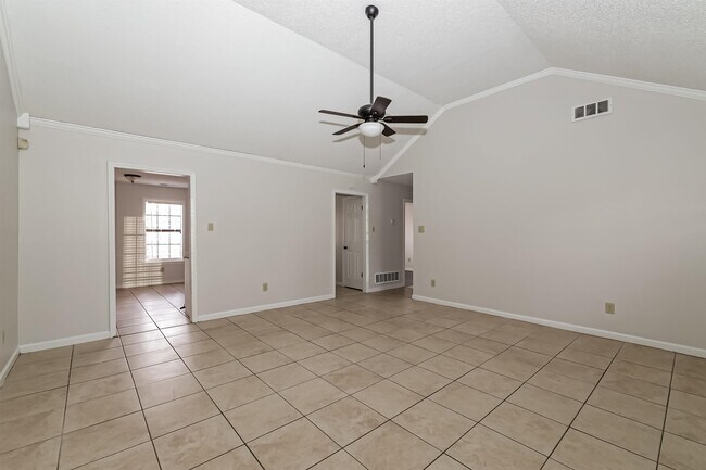 Building Photo - 7512 Val Marie Ln