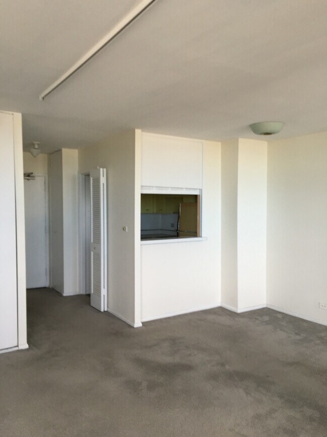 Foto del edificio - 1460 N Sandburg Terrace
