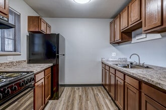 Building Photo - Virginia Park Meadows