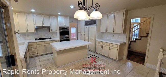 Building Photo - 4 br, 3 bath House - 9033 North Camden Drive