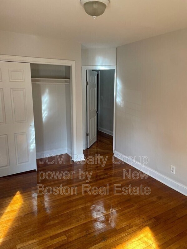 Foto del edificio - 184 Walnut Ave