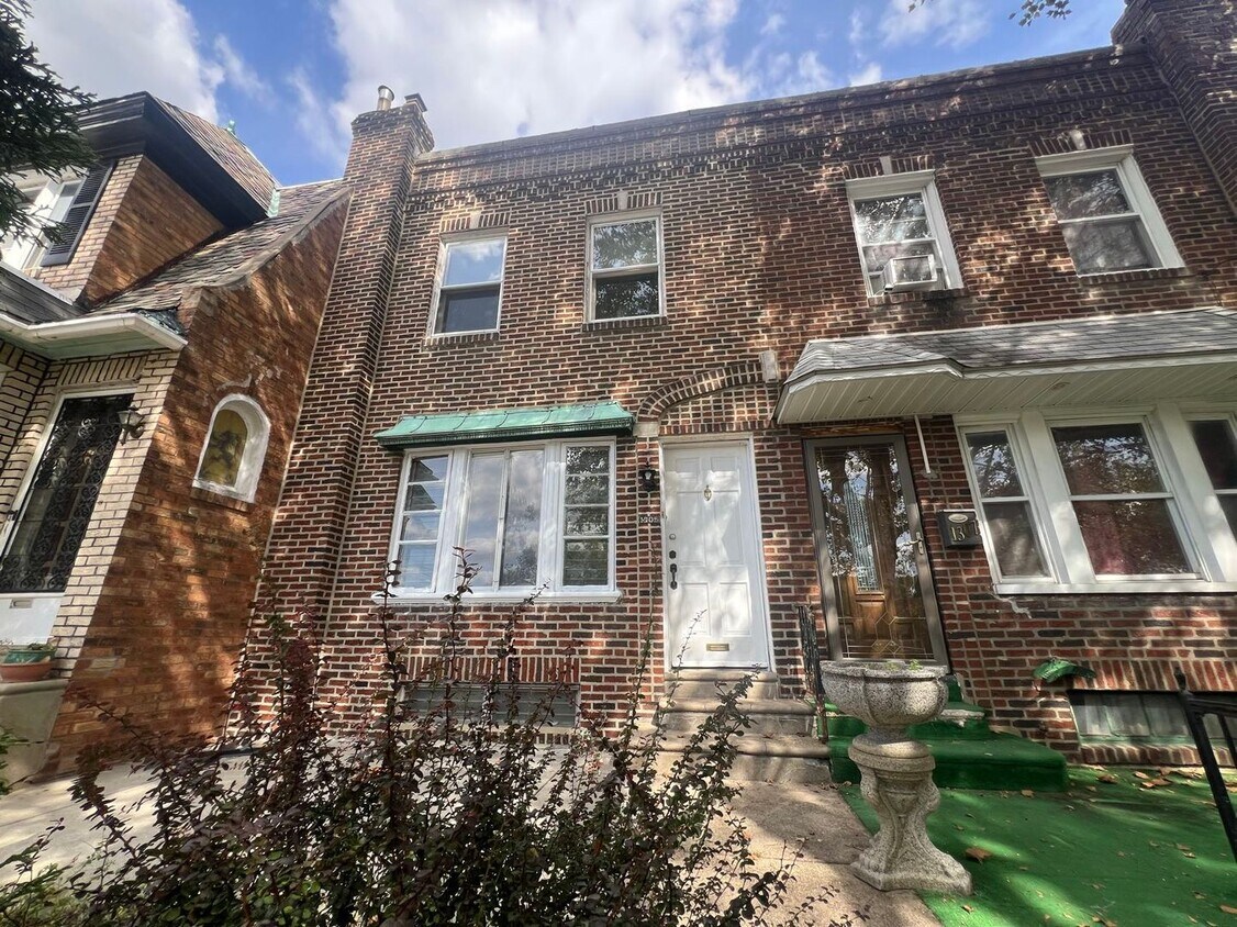 Photo - 1305 Devereaux Ave.