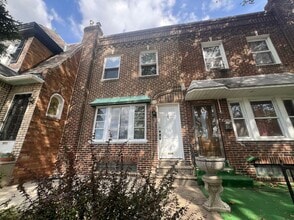 Building Photo - 1305 Devereaux Ave