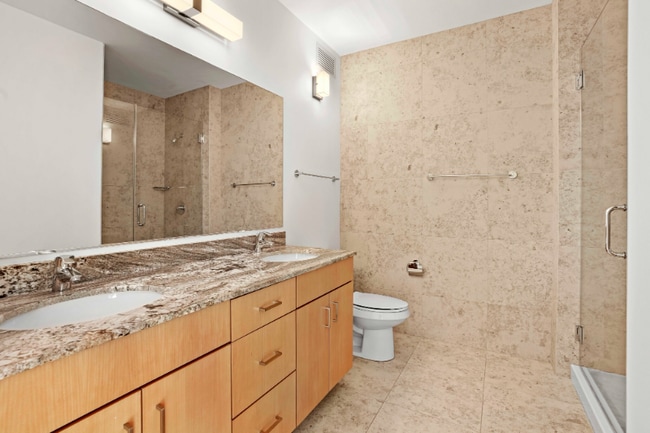 Photo - 509 N St Clair St Apartment