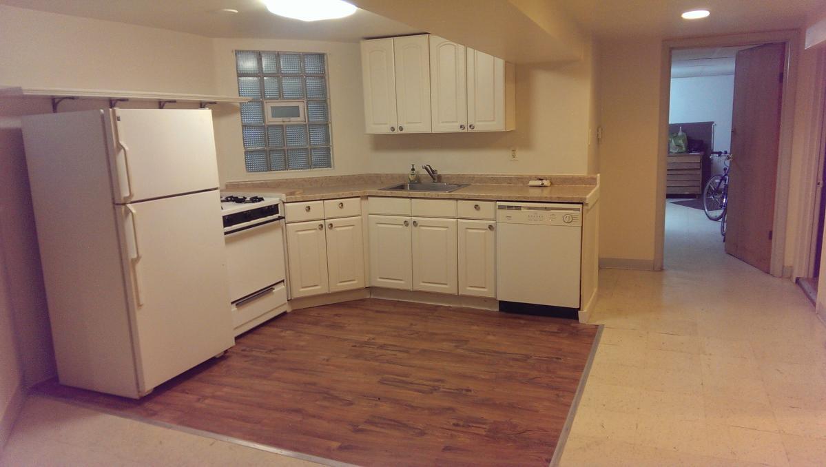 Primary Photo - 2448 W Eastwood Ave
