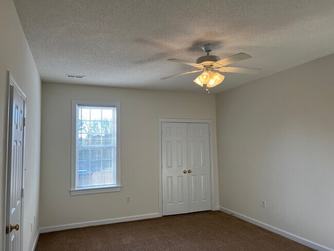 Foto del edificio - 3310 Whitlock Dr N