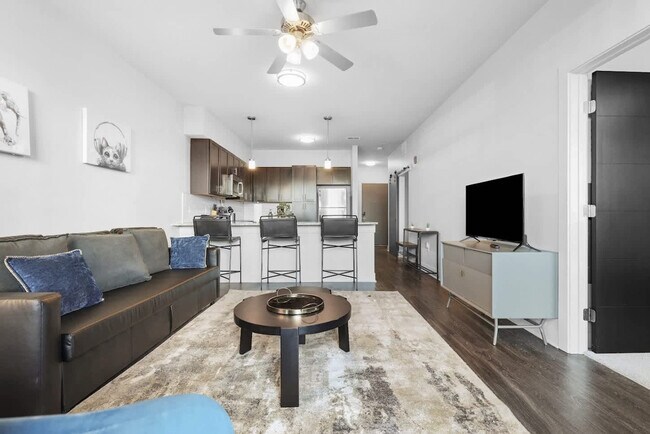 Building Photo - 8506 Westfield Blvd