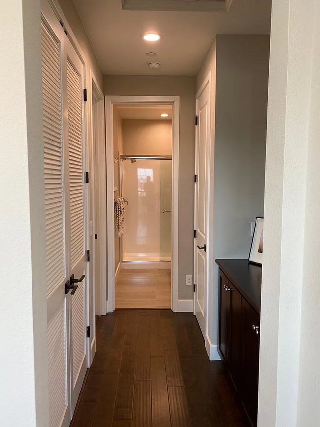 Building Photo - 476 E Sorrel Pl