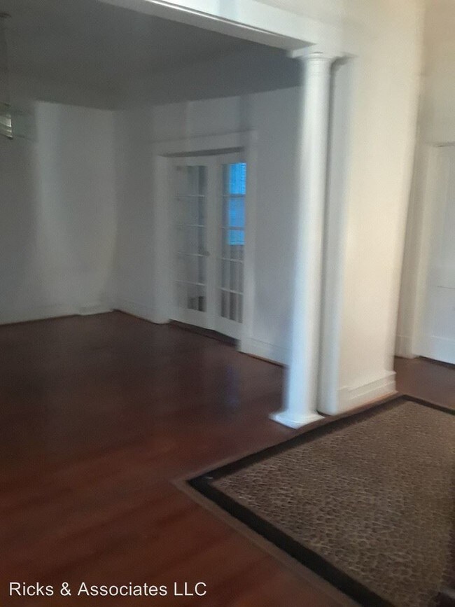 Building Photo - 4 br, 1.5 bath House - 3001 Noble Avenue