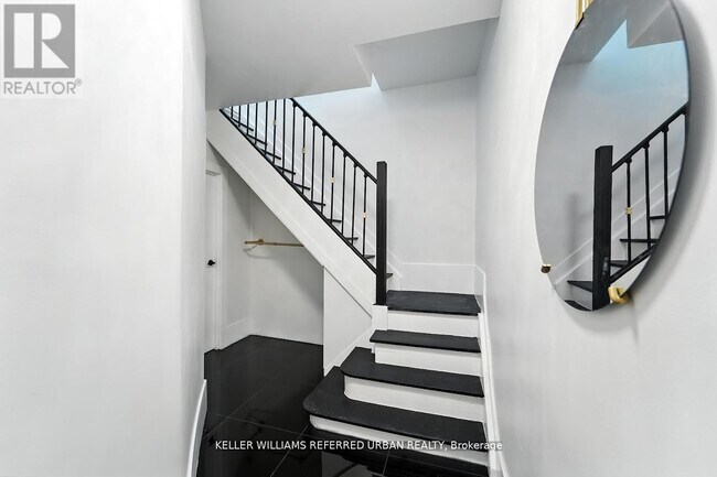 Photo du bâtiment - 1182 Ossington Ave