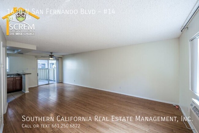 Building Photo - Nicely Upgraded Two Bedroom Townhome in Bu...