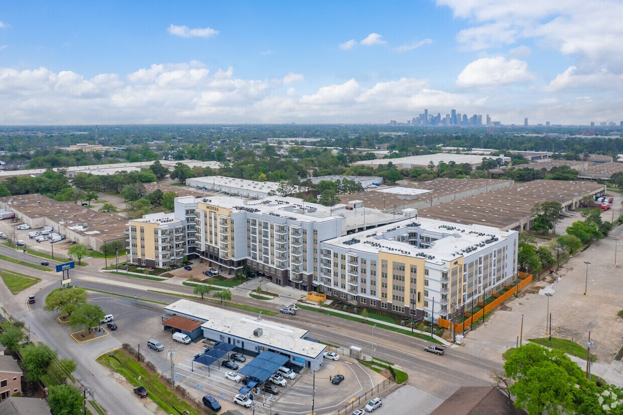 Foto aérea - The Brighton Garden Oaks