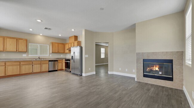 Foto del edificio - Stunning SW Home in great Blue Diamond loc...