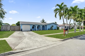 Building Photo - 855 NW 80th Terrace