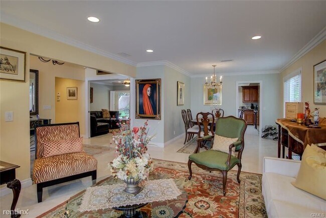 Foto del edificio - 3 br, 2 bath House - 450 Teakwood Ave