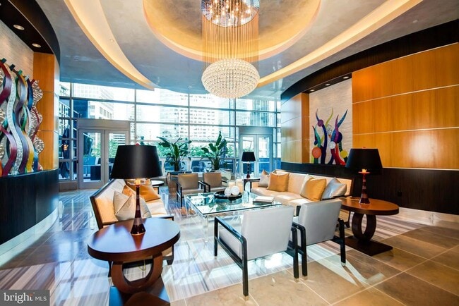 Foto del edificio - 1881 N Nash St