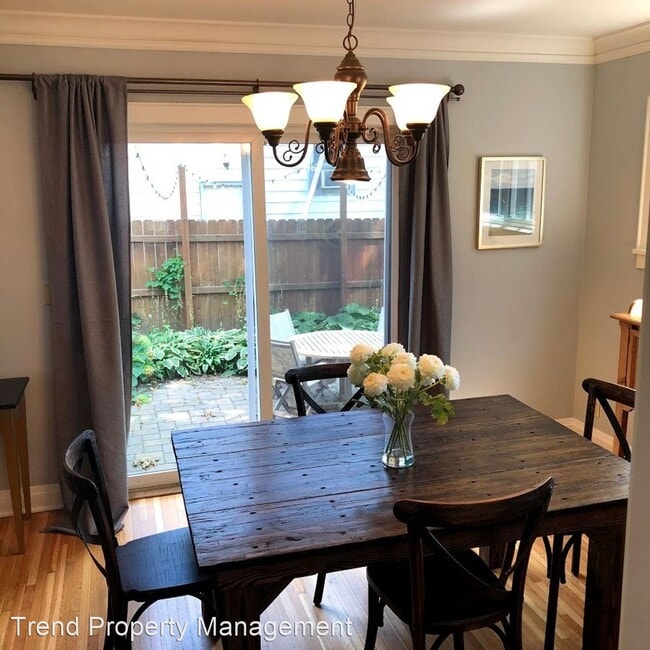 Building Photo - 3 br, 2 bath House - 834 1st Street NW