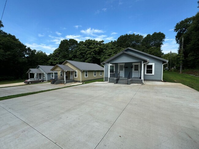 Building Photo - 1/1 Duplex in Shelby, NC