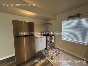 Building Photo - 5641 Piney Ridge Dr