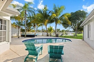 Building Photo - 642 Heritage Dr