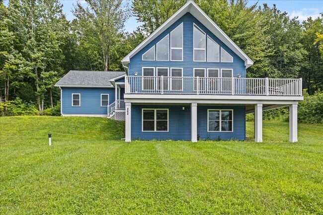 Foto del edificio - Contemporary with Gorgeous Views in Hinesburg, Vermont - Fully Furnished w/ Utilities Included