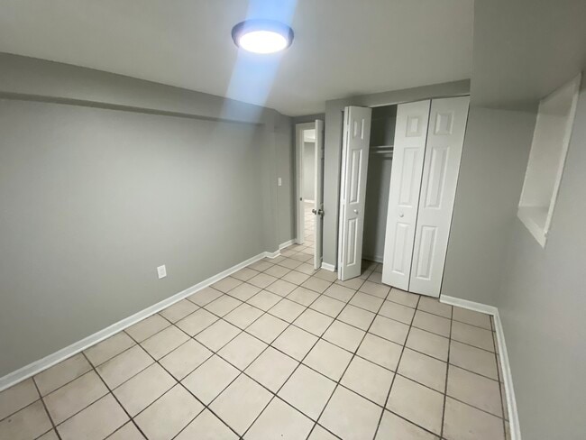 Building Photo - 4233 W Potomac Ave