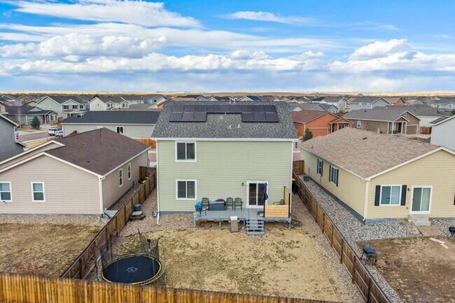 Foto del edificio - $2828 | 5BR/3BA | Beautiful Home in Larson Ranch on Intrepid Way