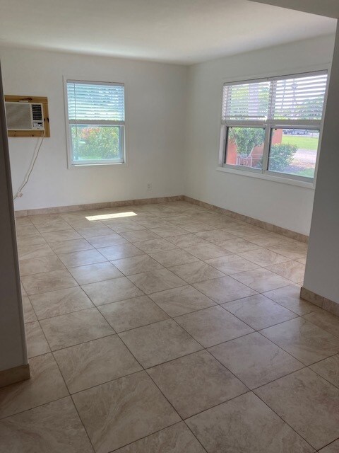 Foto del edificio - 13291 McGregor Blvd