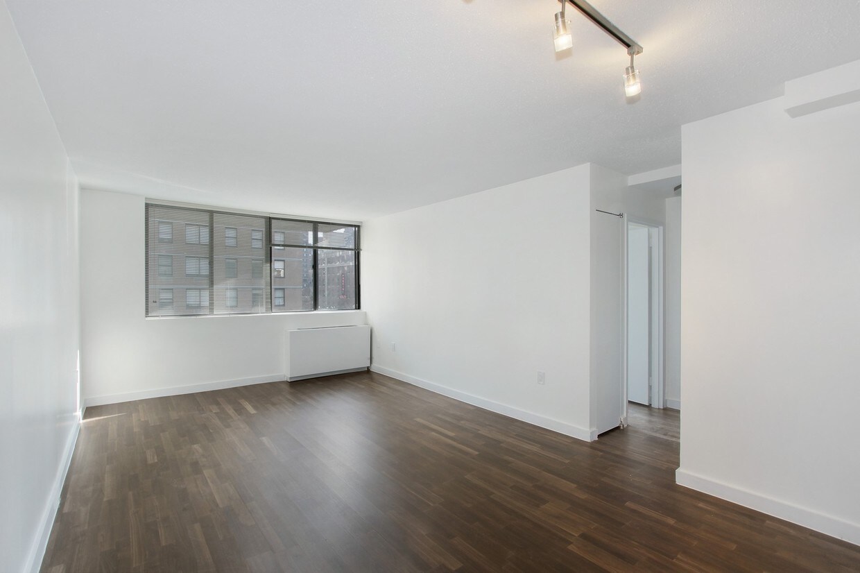 Primary Photo - 160 Lexington Ave