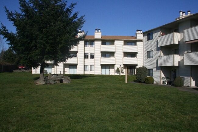 Foto del edificio - 1835 S 216th St