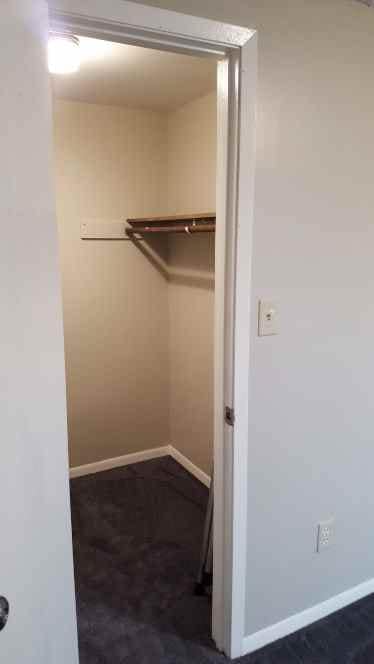 Building Photo - 1666 Stonegate Dr
