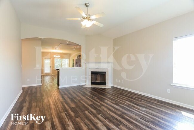 Foto del edificio - 3295 Chapel Hills Pkwy