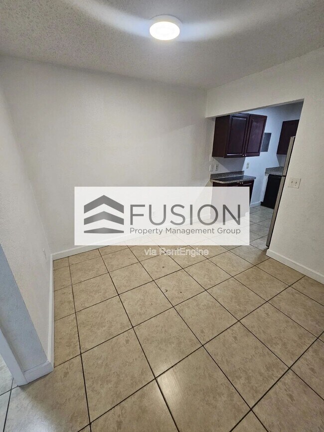 Foto del edificio - 400 NW 65th Ave