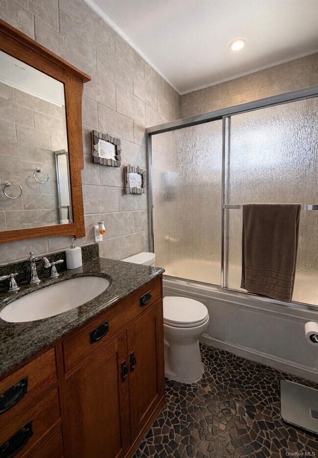 Foto del edificio - 56 Beverly Rd