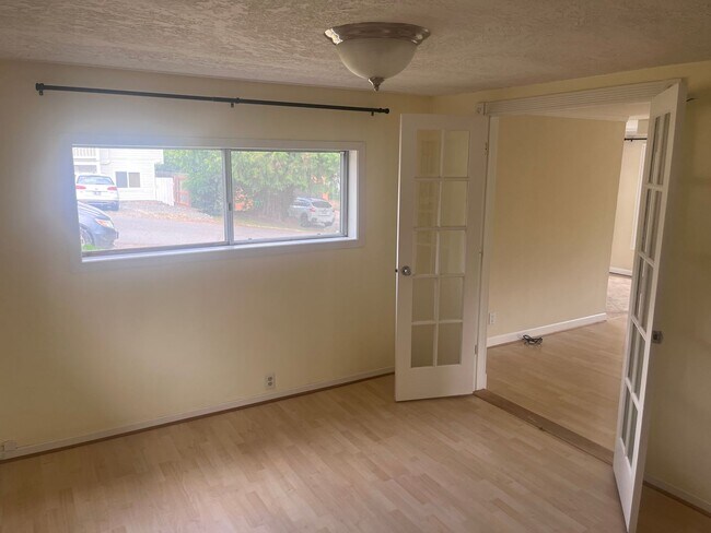 Foto del edificio - Multnomah Village 2 bedroom cottage delight