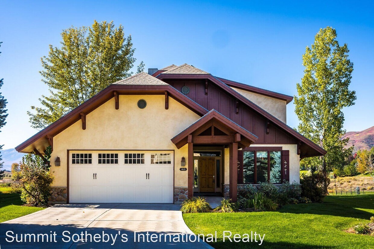 4 br, 3 bath House 146 Chatelle Cove House Rental in Midway, UT