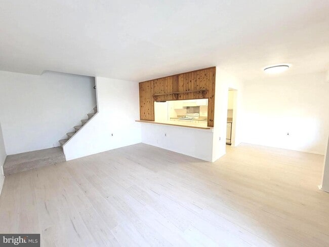 Foto del edificio - 1005 Timber Creek Rd