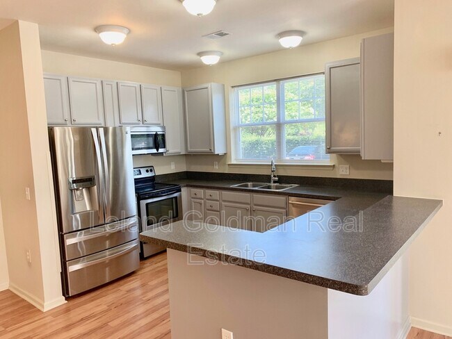 Building Photo - 5321 Warminster Dr
