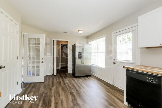 Building Photo - 155 Allen Oaks Way